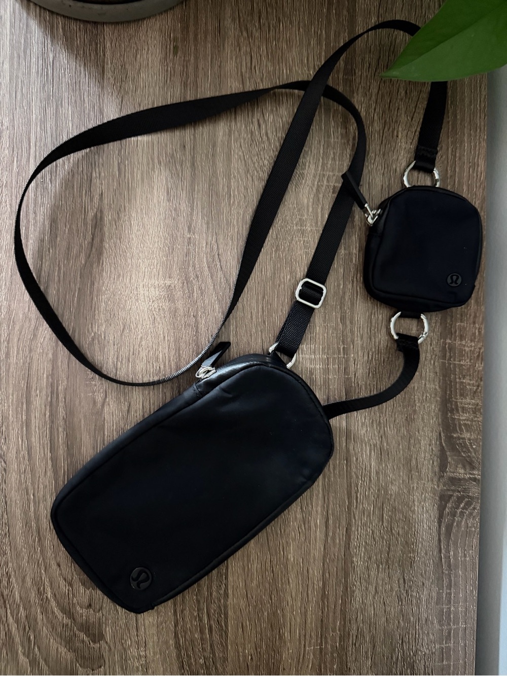 lululemon athletica Black Dual-Pouch Belt Bag with Adjustable Strap - Picture 3 of 5